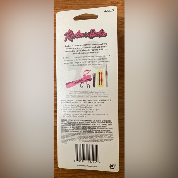 New Revlon Barbie Manicure Limited Edition Kit - Picture 3 of 3